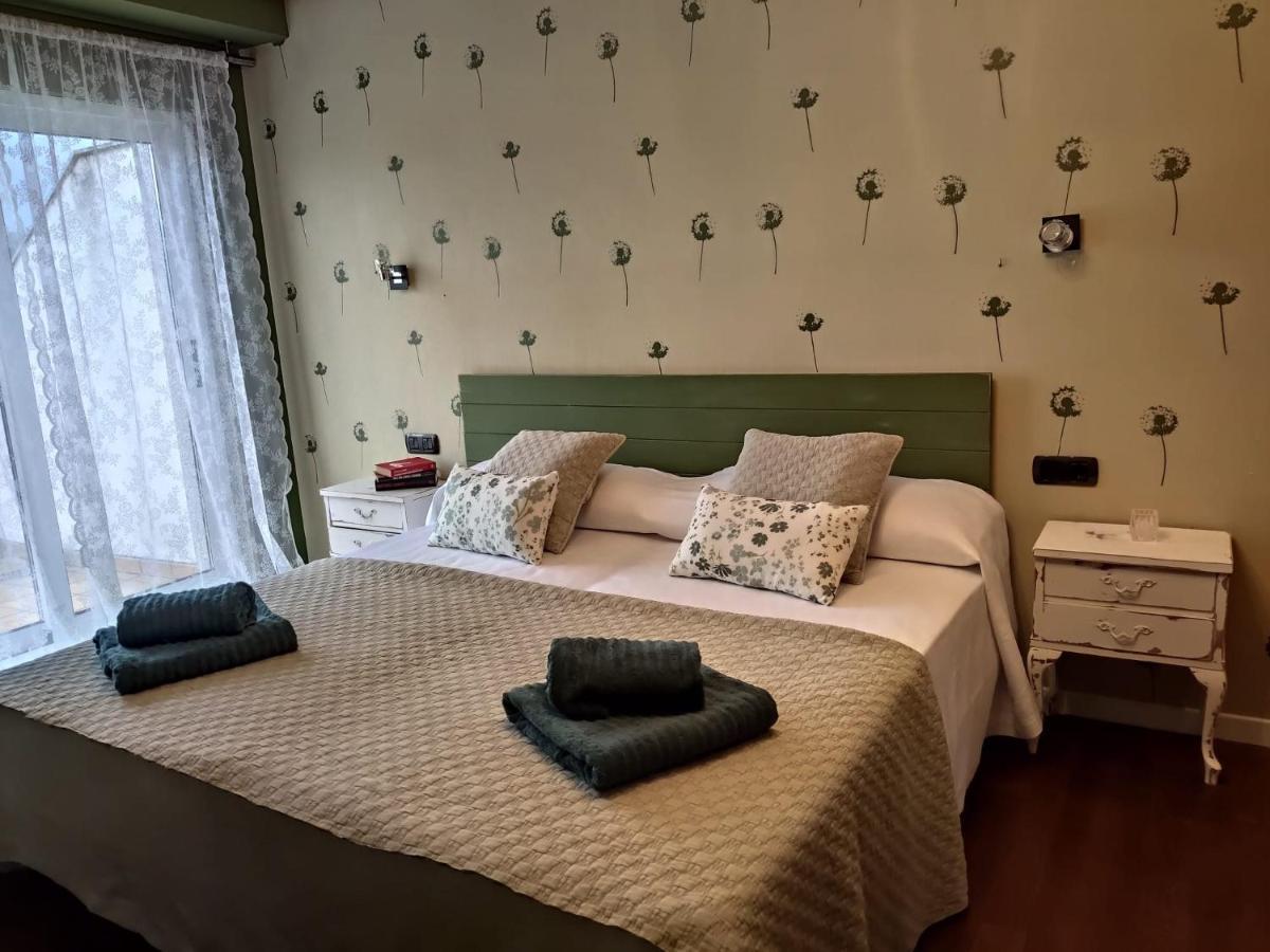 Atico Matias Lopez Apartment Sarria Exterior photo